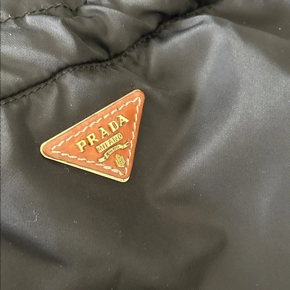 Beautiful Black and Tan Shoulder Bag - Picture 13 of 14